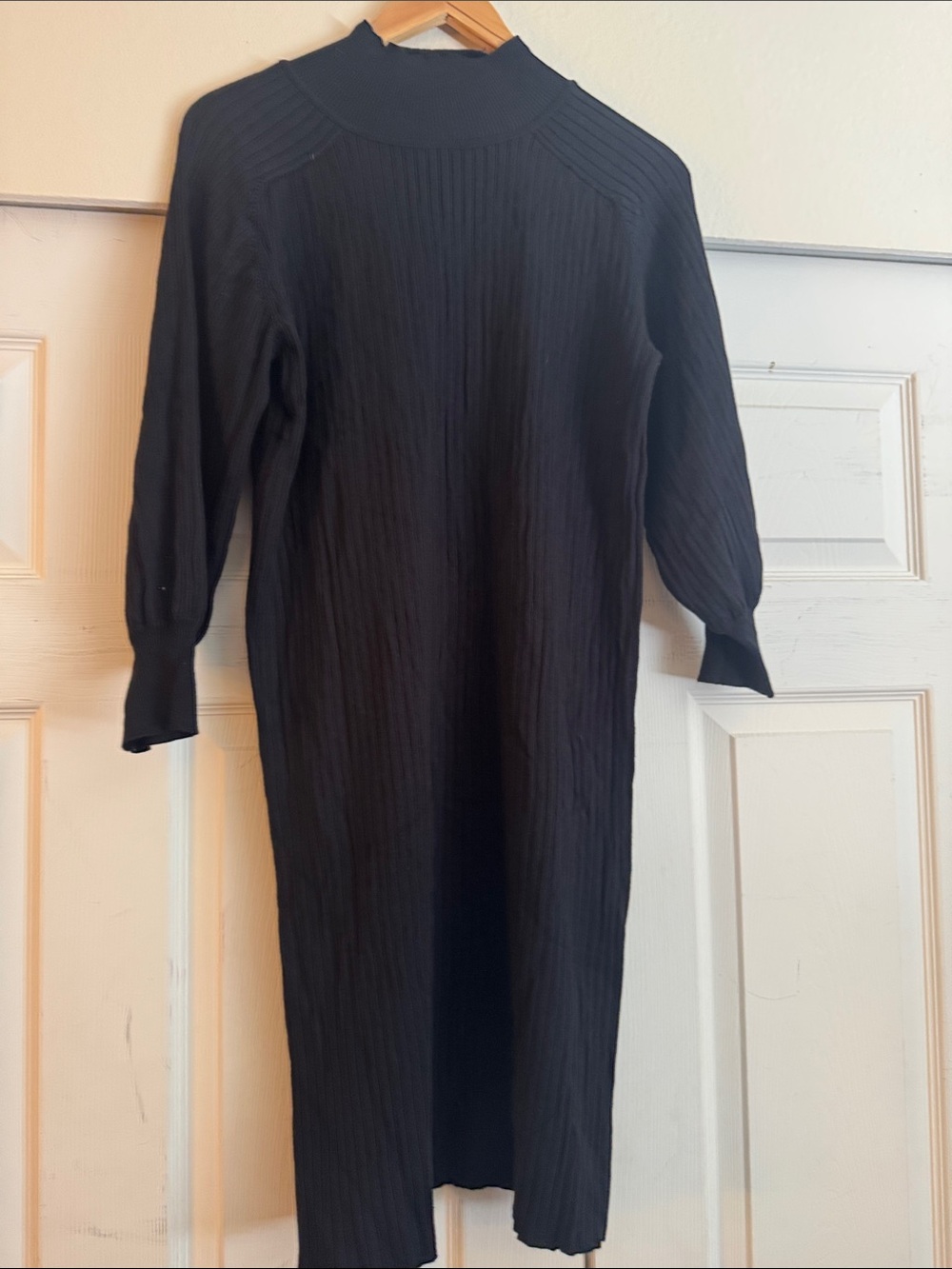 Ribbed Knit Balloon Sleeve Black Mock Neck Sweater Dress Sz 14 city chic XS New